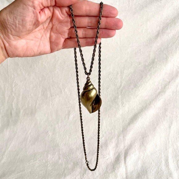 Brass Chain Necklace/w Brass Shell Pendant - Picture 14 of 16